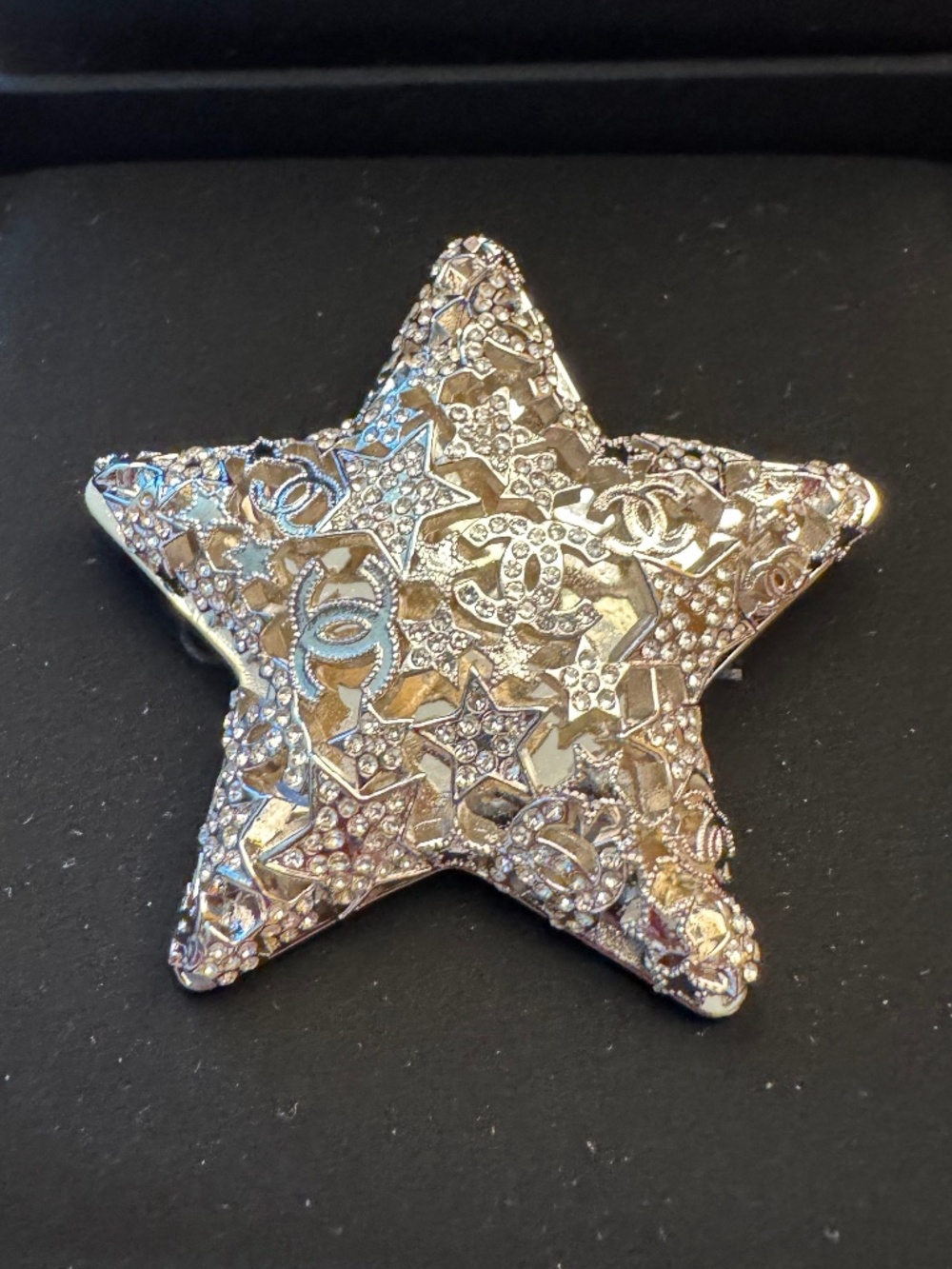 Super Rare Limited Edition Chanel CC Logo Crystal Embellished Silver Star Brooch